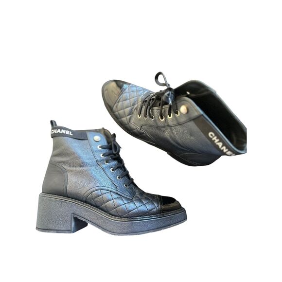 CHANEL Logo Pearl Quilted Leather Lace Up Combat Boots Black w Box 39.5 - Picture 3 of 7